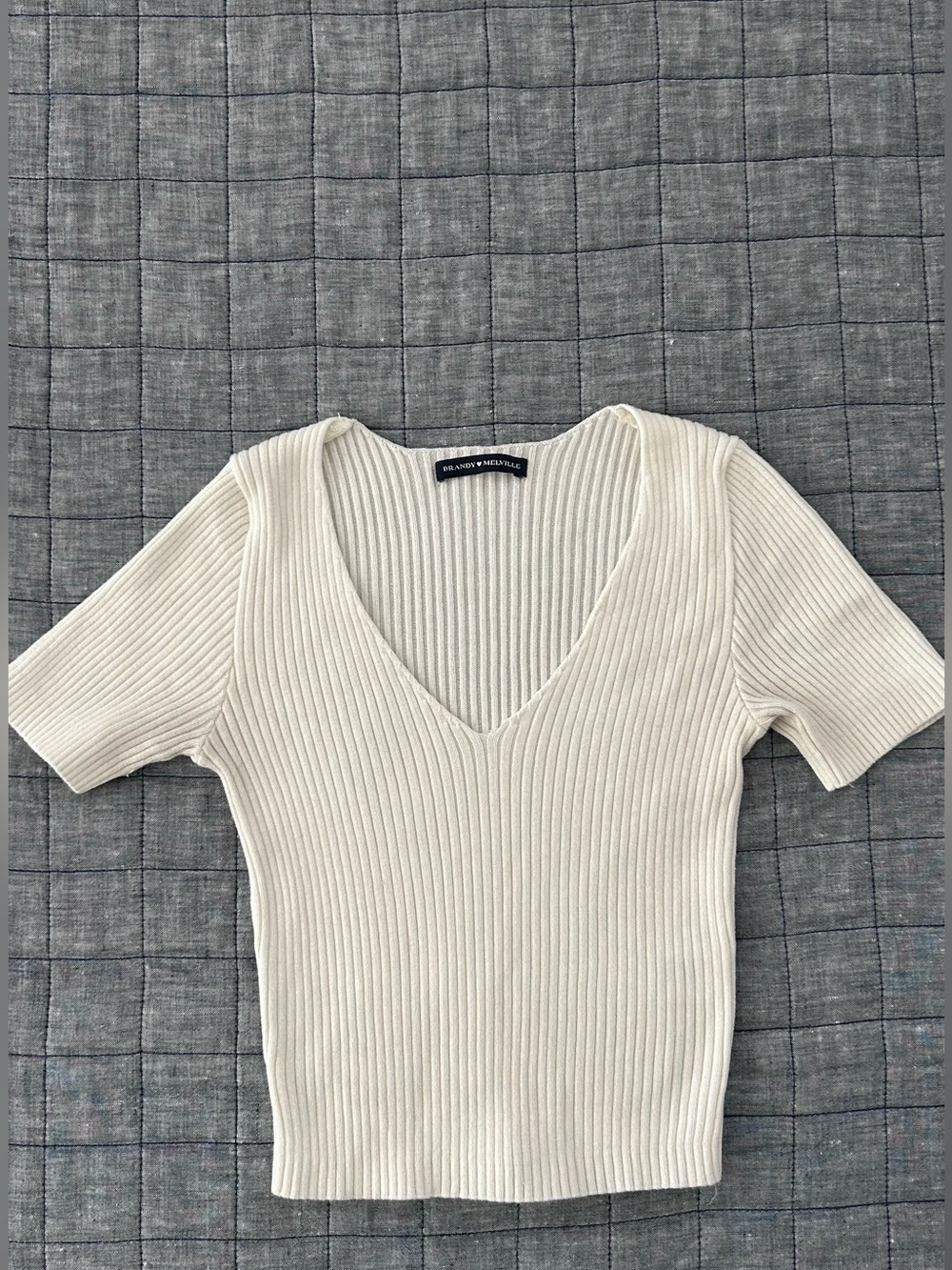 Brandy Melville Cream Ribbed V Neck Short Sleeve Knit Top